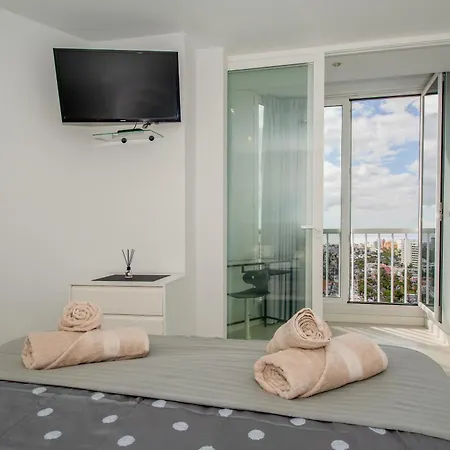 Apartamento Prime 2bd With Balcony, View & Pool *