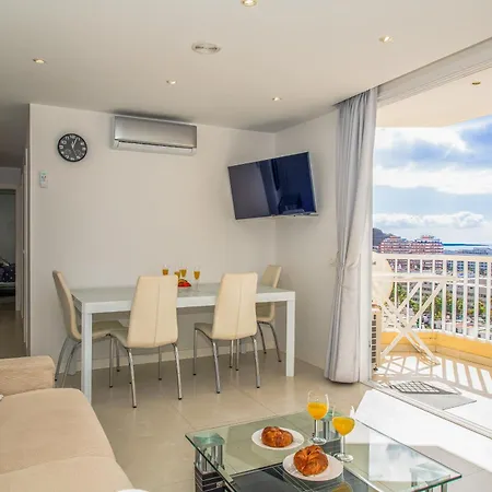 Prime 2bd With Balcony, View & Pool Apartman Arona